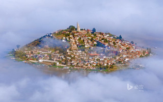 Small island town clouds birds - a small island free wallpaper
