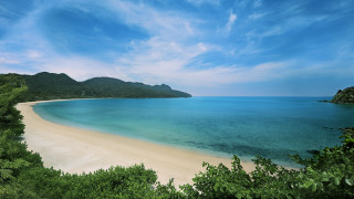 Beach white sand blue water - blue water free wallpaper