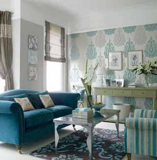 Blue livingroom vase table rug - a vase free wallpaper