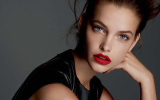 Woman red lipstick posing hand - expressionism free wallpaper