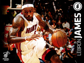 Basketball player holding ball crowd - the sideline free wallpaper