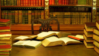 Pile of books table chair - top of a table next free wallpaper