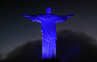 Christ statue blue light dark - blue light free wallpaper