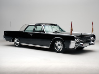 Black car american flags roof - roof free wallpaper