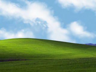 Green field blue sky clouds 70 - a green field free wallpaper