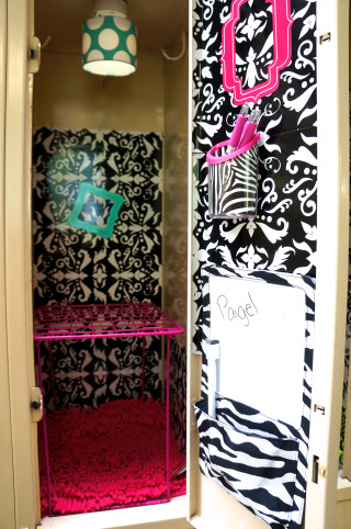 Closet open pink shelf lamp - digital photography free wallpaper