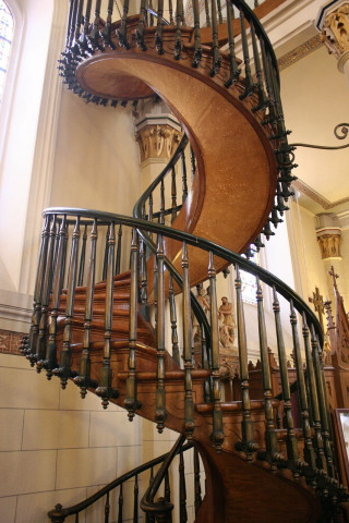 Spiral staircase church clock wall - gaudy free wallpaper
