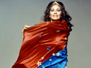 Woman red white blue cape - heroic free wallpaper