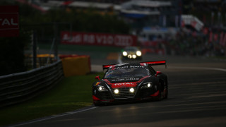 Racing car night track headlights - a race track free wallpaper