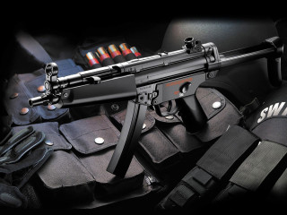Gun items table black background - hard surface free wallpaper