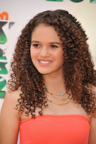 Young girl curly hair red - beautiful free wallpaper