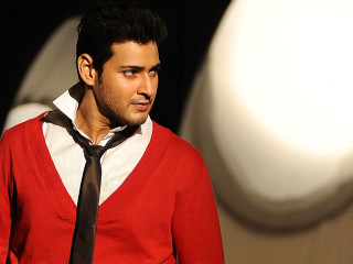Man red sweater black tie - movie still frame free wallpaper