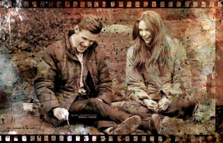 Man woman dog sitting ground - dave kendall free wallpaper