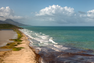 Beach mountain water sky clouds - a beach free wallpaper for desktop