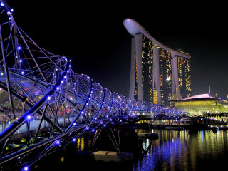 Bridge water lights building background - a building in the background free wallpaper
