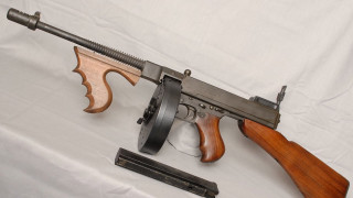 Gun wooden barrel metal barrel - dahlov ipcar free wallpaper