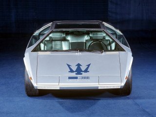 White car blue arrow hood - a blue arrow free wallpaper