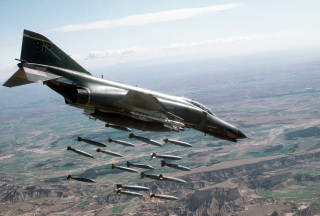 Jet flying squadron sky aircraft - a jet free wallpaper