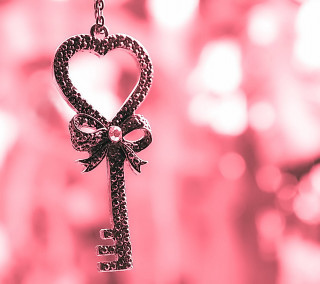 Key bow chain pink background - florianne becker free wallpaper