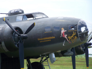 Woman plane nose propeller man - a propeller free wallpaper