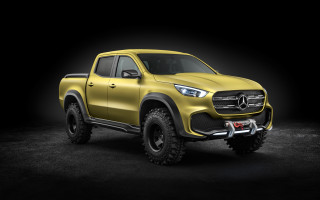 Yellow mercedes truck dark room - aquirax uno free wallpaper for desktop