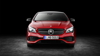 Red mercedes cla dark room - a white border free wallpaper