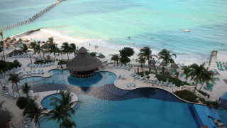 Resort pool beach palm trees 2 - a resort free wallpaper