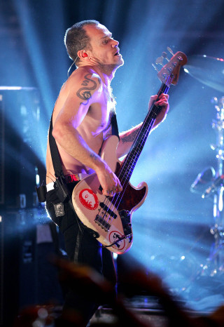 Shirtless man bass guitar stage - dave kendall free wallpaper