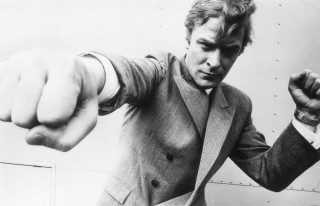 Man suit pointing foreshortening monochrome - his fist free wallpaper