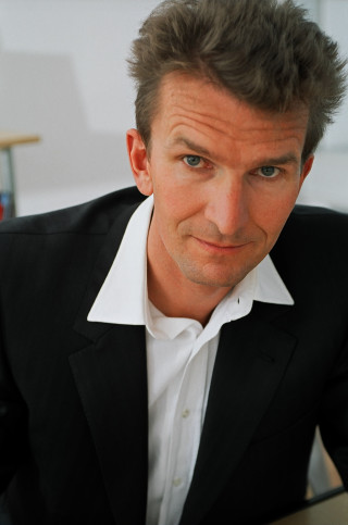 Man suit white shirt serious 2 - his face and shoulders free wallpaper