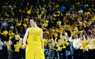 Man yellow uniform crowd basketball - a crowd of people free wallpaper