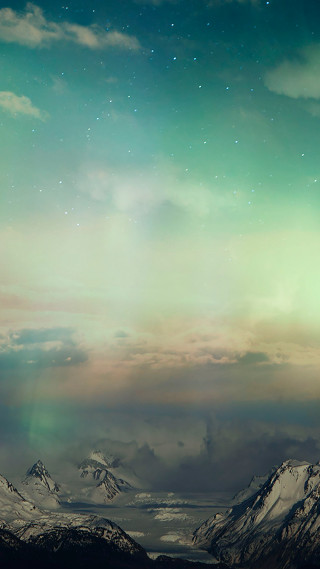Mountain range green aurora light - free sky wallpaper