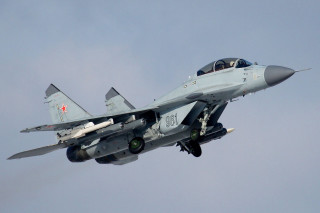 Fighter jet cloudy sky red 8 - 100mm free wallpaper