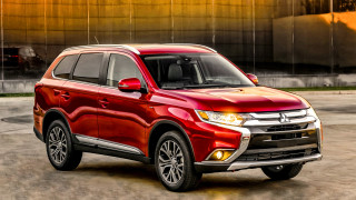 Red suv parking lot building - a large window free wallpaper