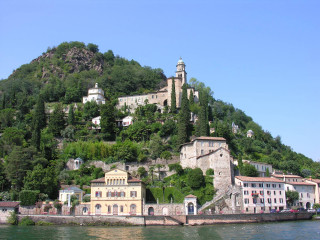 Hill castle water boat scenery - a castle free wallpaper