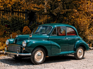 Green car vintage city night - a gravel road next free wallpaper