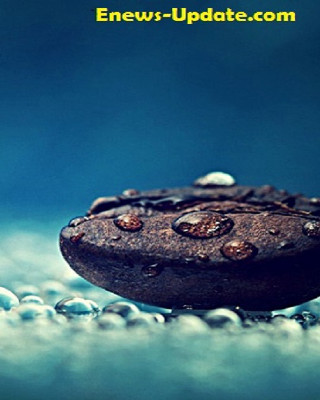 Close up rock water droplets 2 - a rock free wallpaper