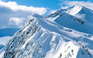 Snowy mountain sky clouds background 8 - the top of the mountain free wallpaper