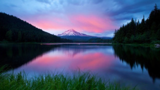 Mountain pink sky lake grass 7 - beautiful free wallpaper