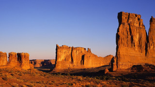 Desert landscape rocks blue sky - doug wildey free wallpaper
