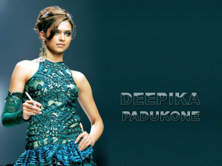 Woman green dress posing hands 2 - visual art free wallpaper