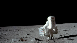 Man white suit walking moon - a white suit free wallpaper