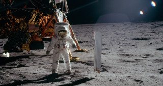 Man white astronaut suit moon - moon free wallpaper