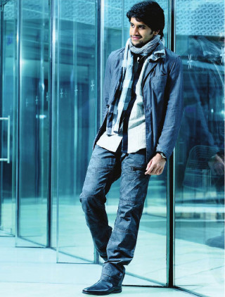Man glass wall scarf jacket - christian hilfgott brand free wallpaper