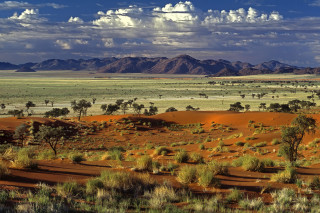 Vast desert mountains blue sky - albert namatjira free wallpaper
