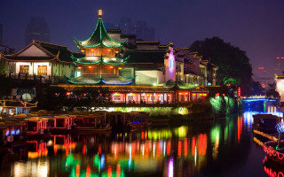 Boat docked river night lit - an zhengwen free wallpaper