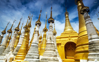 Gold white spires blue sky - andrew law free wallpaper