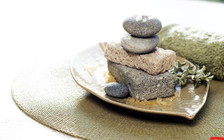 Plate rock towel side next - a rock free wallpaper