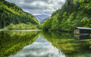Lake forest mountains hut cloudy - a hut free wallpaper