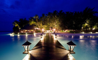 Dock resort night beach palmtrees - a resort free wallpaper